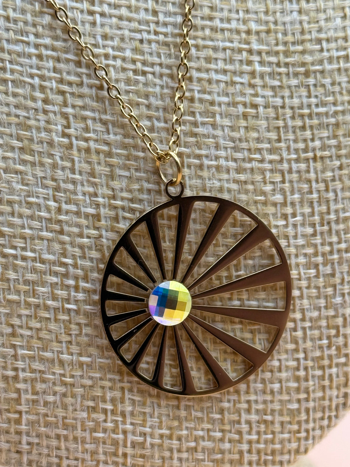 Collier Solara